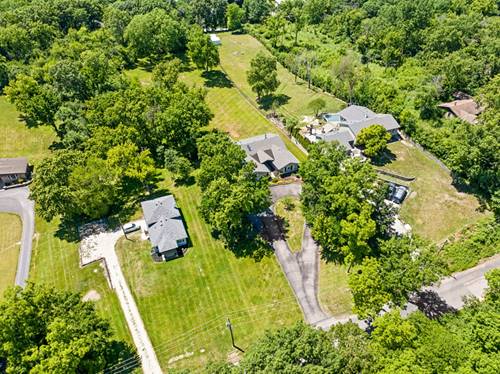 11S056 Madison, Burr Ridge, IL 60527