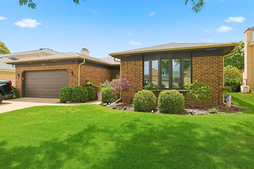 759 Yorkshire, Des Plaines, IL 60016