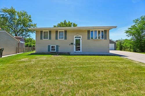 26 Hawthorne, Streamwood, IL 60107