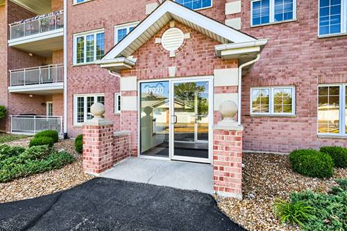 17920 Settlers Pond Unit 3A, Orland Park, IL 60467