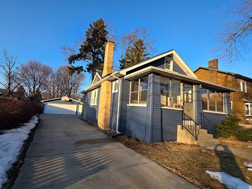 634 W Ridgeland, Waukegan, IL 60085