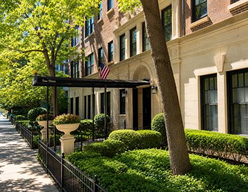 230 E Delaware Unit 4W, Chicago, IL 60611