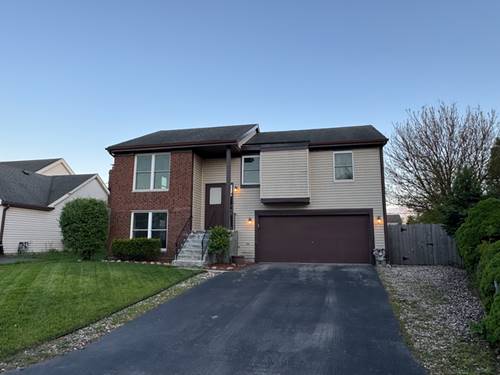 425 Beechwood, Westmont, IL 60559