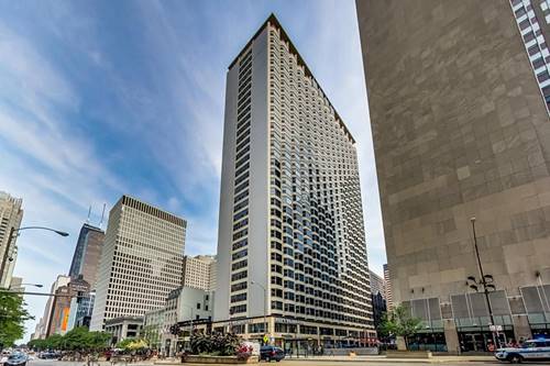 535 N Michigan Unit 2302, Chicago, IL 60611