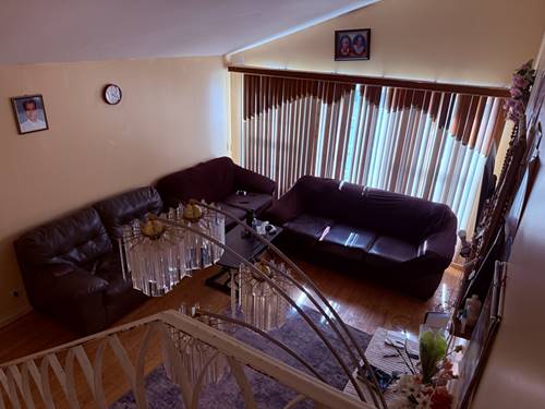 9349 Twin Oaks, Des Plaines, IL 60016
