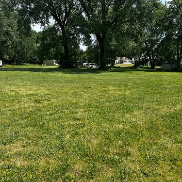 0000 Grove, Aurora, IL 60505