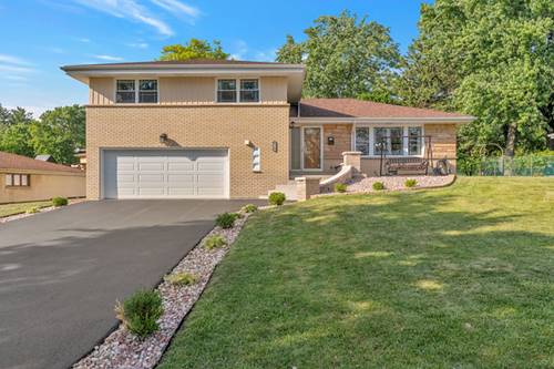 8714 Lynwood, Hickory Hills, IL 60457