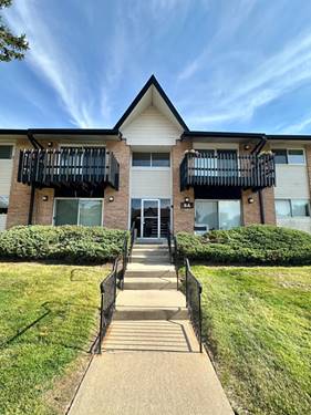 6A Kingery Quarter Unit 203, Willowbrook, IL 60527
