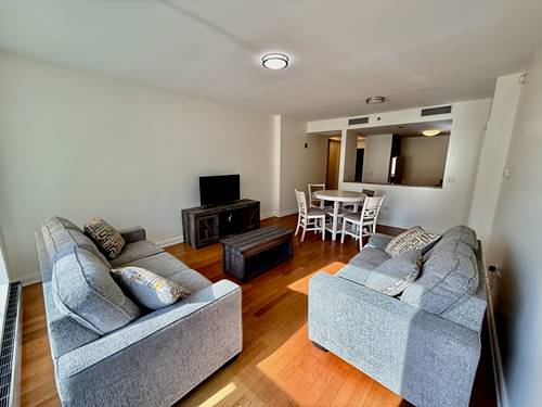 130 N Garland Unit 2110, Chicago, IL 60602