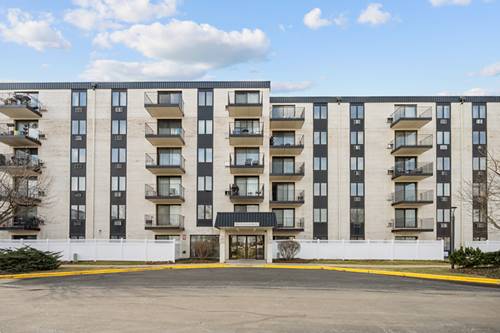 9118 W Elmwood Unit 3K, Niles, IL 60714