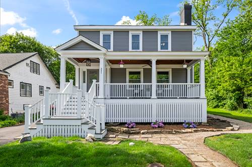 331 E Russell, Barrington, IL 60010