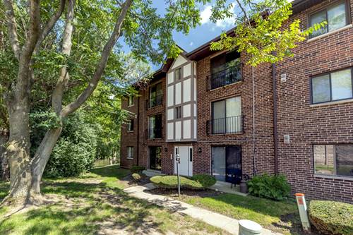1736 S Washington Unit G33, Naperville, IL 60565