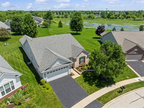 2787 Beacon Point, Elgin, IL 60124