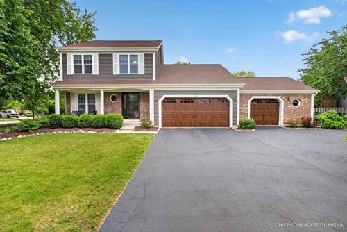 1125 Dovercliff, Crystal Lake, IL 60014
