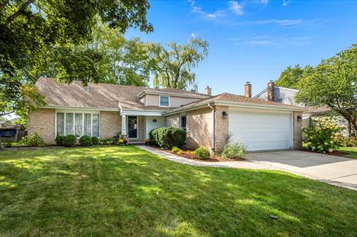 1145 Weeping Willow, Libertyville, IL 60048