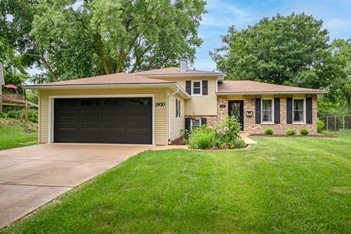 1970 Nottingham, Wheaton, IL 60189