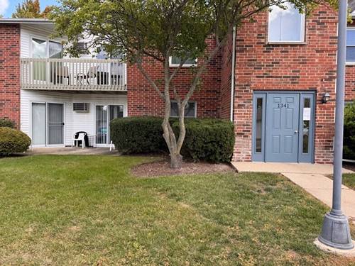1341 Cunat Unit 2C, Lake In The Hills, IL 60156