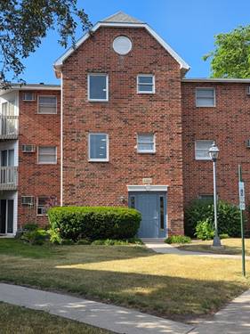 1303 Cunat Unit 3D, Lake In The Hills, IL 60156