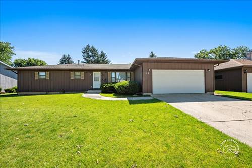 13 N Weston, Elgin, IL 60123