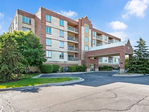 175 W Brush Hill Unit 104, Elmhurst, IL 60126
