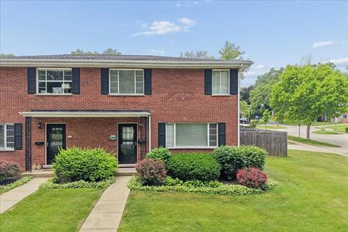 40 S Maywood Unit 40, Lake Forest, IL 60045
