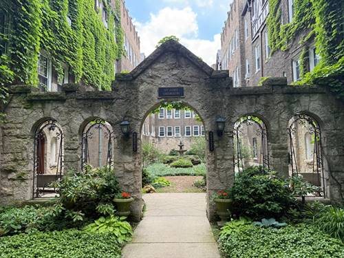 2329 W Farwell Unit G, Chicago, IL 60645