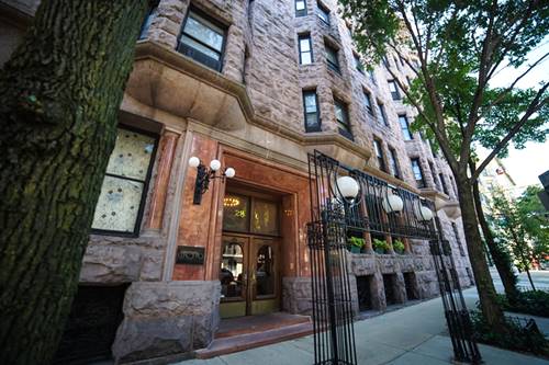 2800 N Pine Grove Unit 8I, Chicago, IL 60657