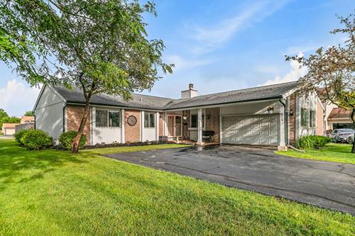615 Lakeview, Roselle, IL 60172