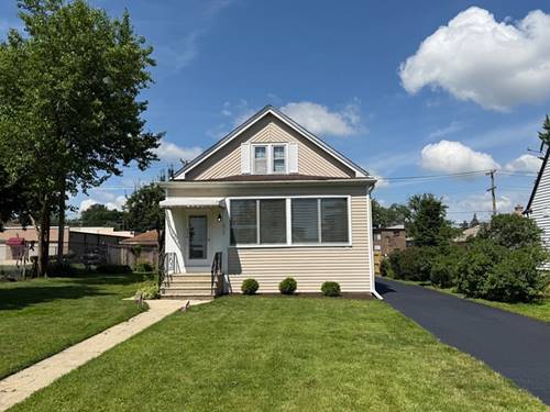 236 N Linden, Westmont, IL 60559