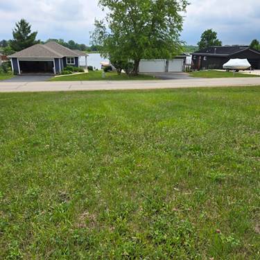 203 Candlewick, Poplar Grove, IL 61065