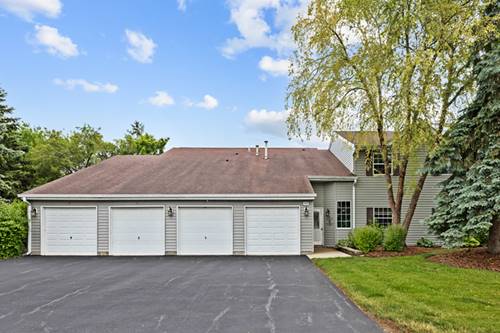 557 E Shag Bark Unit A, Streamwood, IL 60107