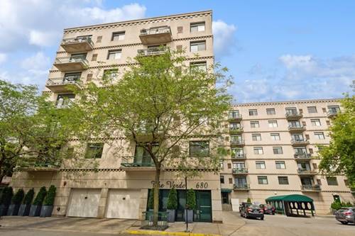 680 N Green Unit 306, Chicago, IL 60642