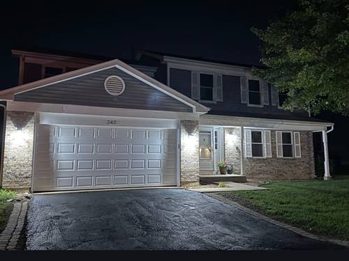 342 Country, Algonquin, IL 60102