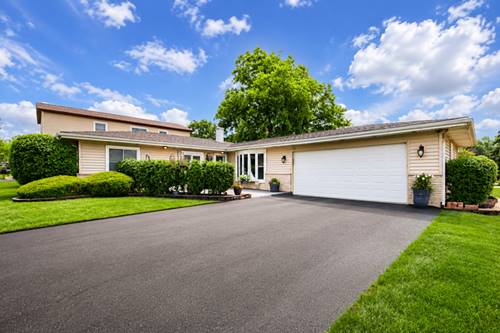 410 Manor Hill, Lombard, IL 60148