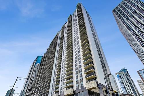 400 E Randolph Unit 3326, Chicago, IL 60601