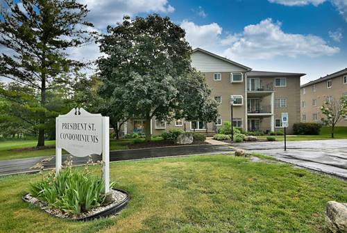 462 S President Unit 101, Carol Stream, IL 60188
