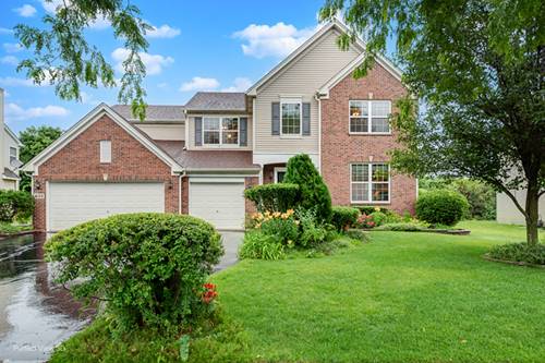 633 Versailles, Bartlett, IL 60103