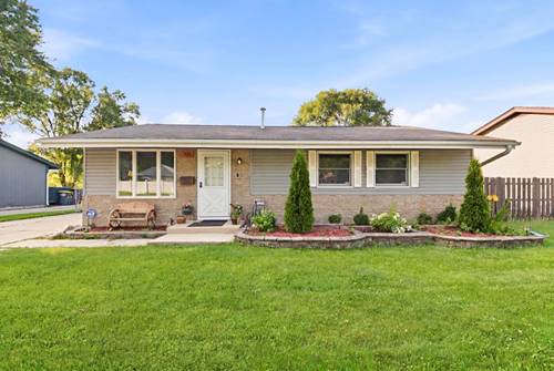 706 Hillside, Streamwood, IL 60107