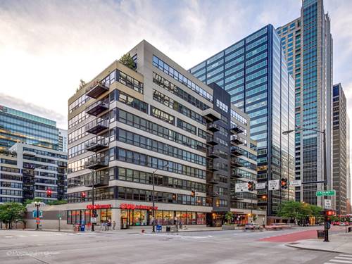 130 S Canal Unit 820, Chicago, IL 60606