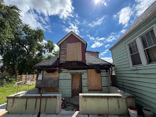 6805 S Maplewood, Chicago, IL 60629