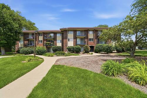 5S066 Pebblewood Unit B12, Naperville, IL 60563