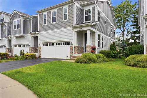 656 Riverbank, Geneva, IL 60134