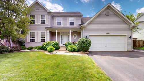 684 Huntington, Carol Stream, IL 60188