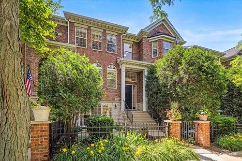 926 Shandrew Unit 926, Naperville, IL 60540