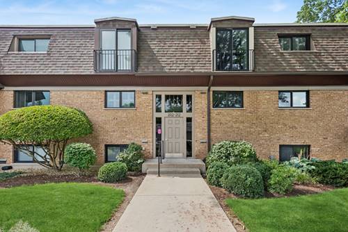 202 Kenston Unit 202, Geneva, IL 60134