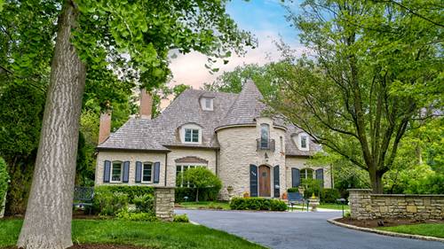 725 Valley, Glencoe, IL 60022