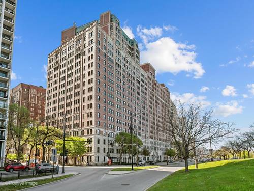3260 N Lake Shore Unit 18A, Chicago, IL 60657