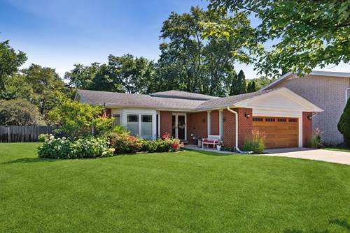 6833 N Concord, Niles, IL 60714
