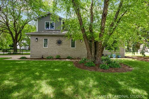 1304 Clark, North Aurora, IL 60542