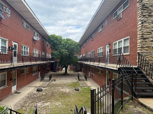 6911 N Ridge Unit 2C, Chicago, IL 60645
